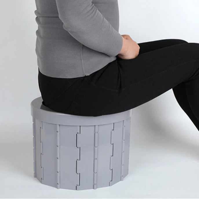 Folding Portable Camping Toilet – Emergency Travel Toilet offers a practical solution for outdoor and emergency needs.
